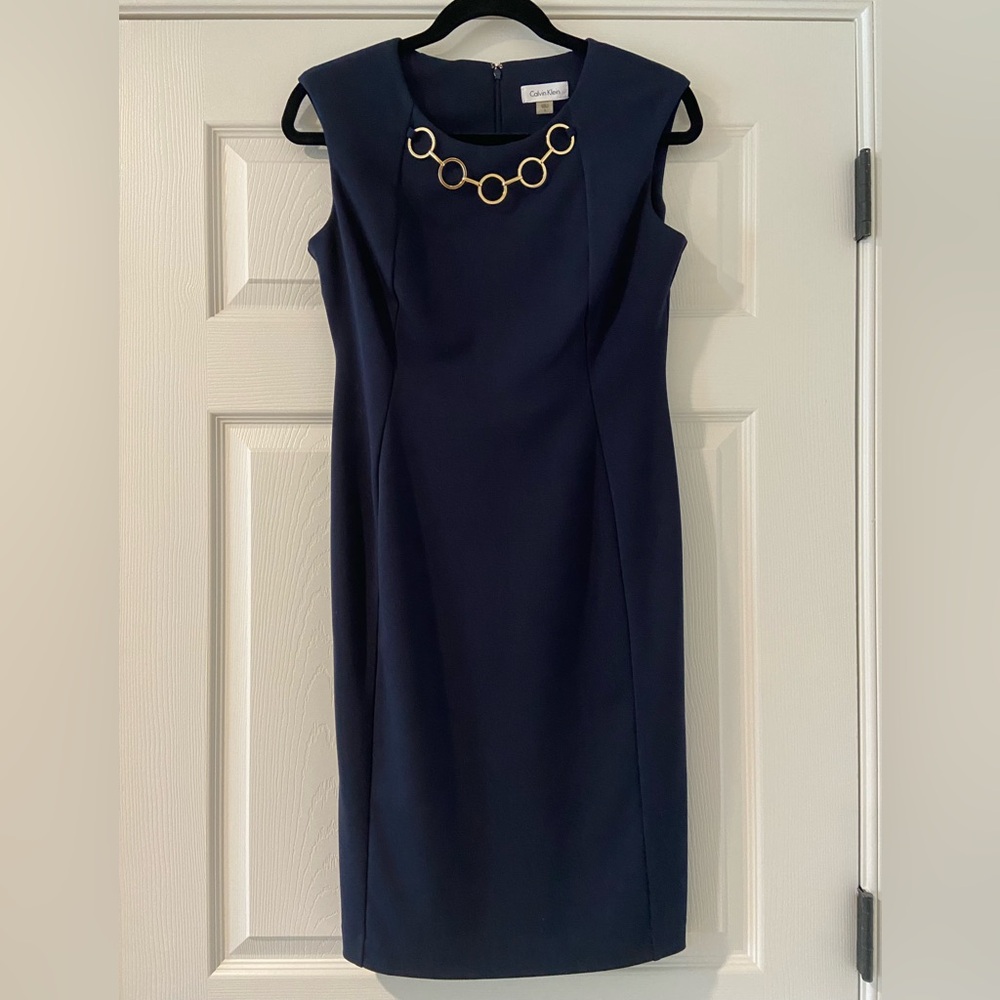 Calvin Klein Classic Navy Blue Dress with Beautiful Gold Chain at Neckline Sz 6